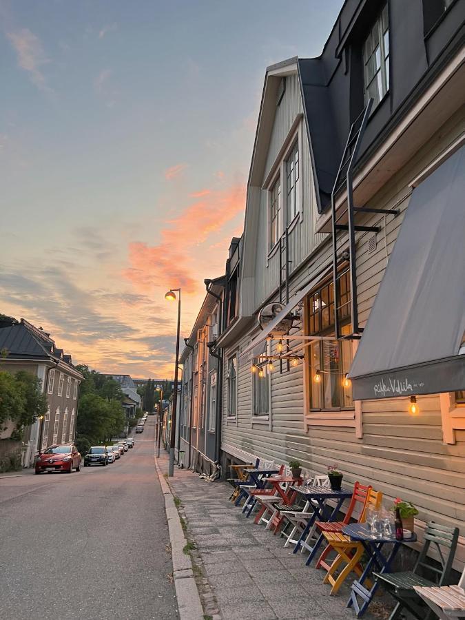 Candy-Colored Two-Room Condo With Sweet Views Helsinki Exterior photo